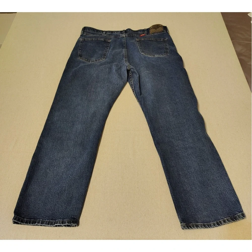 Wrangler Mens Jeans 38x30 Classic Fit Straight Leg‎ Dark Wash Denim 5